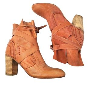 Free People leather ankle boots booties size 40 9 leather